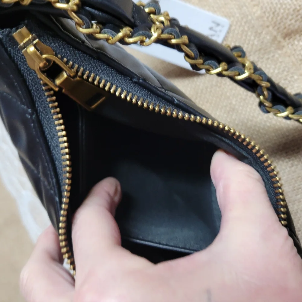 Urban expressions black quilted shoulder bag gold tone metal accent - Picture 8 of 12